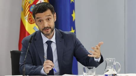El Gobierno prohibirá los anuncios de coches diésel y gasolina