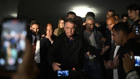 Brezilya'da Bolsonaro'ya ev hapsi cezası