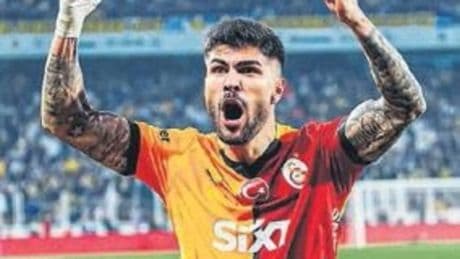 Finale özel dokunuş: 2 farklı isimle sahada
