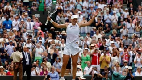Iga Swiatek, Wimbledon'da yarı finale yükseldi