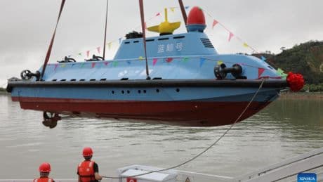 La Cina ha presentato un nuovo sommergibile: cosa sappiamo del "Blue Whale"