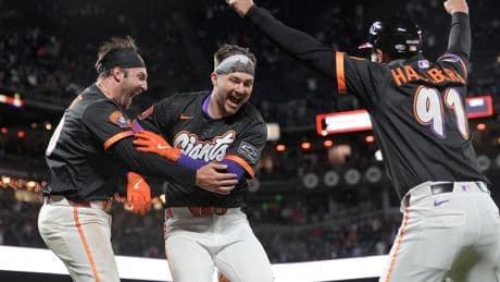 Giants’ Patrick Bailey makes history with game-ending, inside-the-park home run