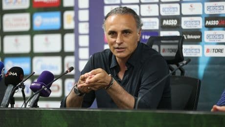 Bandırmaspor Teknik Direktörü Mustafa Gürsel: "Daha önce kapısından döndüğümüz o Süper Lig'e ulaşmak istiyoruz"