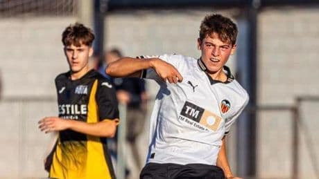 El Atlético se fija en dos jugadores de la Academia del Valencia