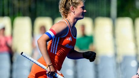 EK 18 | Isabel Boere (18) zingt, pusht en scoort: ‘Word er schor van’