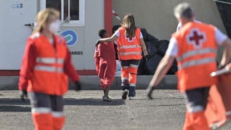 32 camas por cada 100.000 habitantes para acoger menores inmigrantes