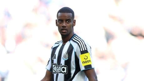 Liverpool transfer news: Major Alexander Isak update as deal close to being finalised