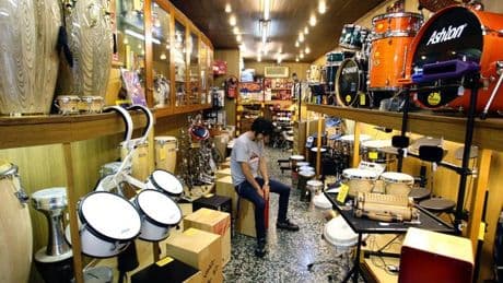 Cultura estudia ampliar el Bono Cultural Joven a la compra de instrumentos musicales y material artístico y a talleres
