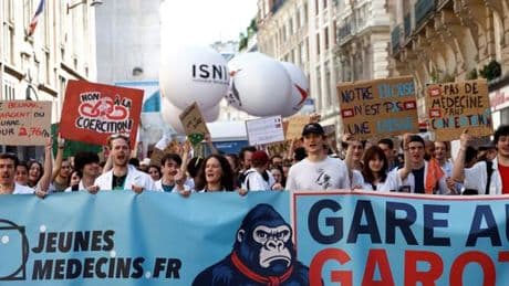 Régulation à l’installation des médecins : suspense autour d’un texte de loi inflammable contre les déserts médicaux