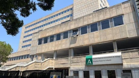 Muere el bebé de 13 meses que ingresó en el Materno de Málaga con síntomas de ahogamiento