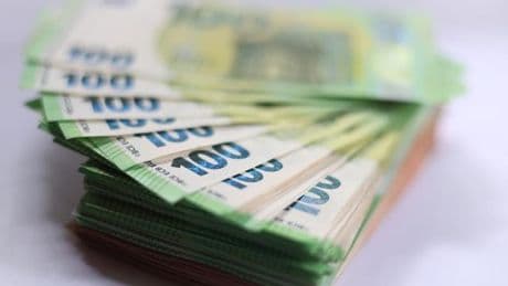 Hoffnung auf ehrliche Finder: Familie sucht 1.000 Euro – Sohn verliert Geld