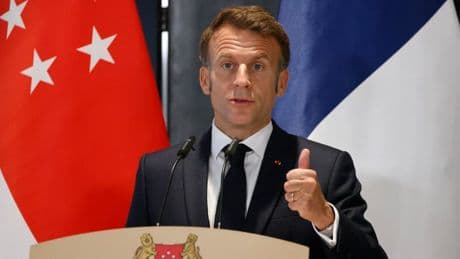 "Un test de crédibilité pour les Américains": Macron appelle Trump à prendre ses responsabilités face à Poutine