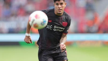 Bayer Leverkusen provide update on Arsenal transfer target Piero Hincapie