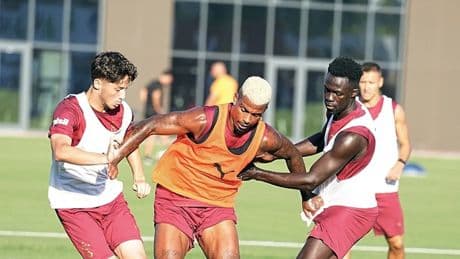 Galatasaray günü çift idmanla tamamladı