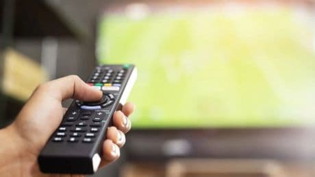 Nuevo revés para LaLiga: se complica la lucha contra las IPTV piratas para ver fútbol gratis
