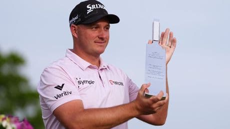 Shane Lowry slips in Philadelphia allowing Sepp Straka to take the title