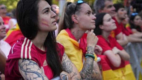 Madrid convirtió el Parque de Berlín en su Basilea improvisada: una marea roja latió al ritmo de la final, contuvo la respiración y se rompió con los penaltis