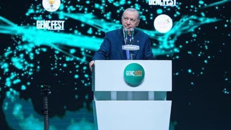 Erdoğan'dan muhalefete: "Terör biterse tezgahları dağılacak"