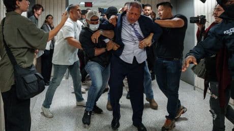 NYC mayoral candidate Brad Lander arrested by masked agents at immigration court