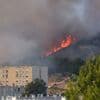 Bosbrand bij Marseille onder controle, 400 mensen geëvacueerd - Bosbranden in Spanje doen oude bommen ontploffen