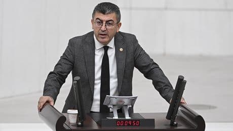 AK Parti'ye katılması bekleniyor: Hasan Ekici partisinden istifa etti