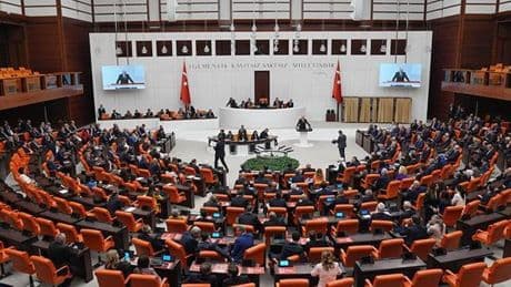 İnfaz yasası olarak bilenen 10. Yargı Paketi TBMM Genel Kurulu'nda kabul edildi