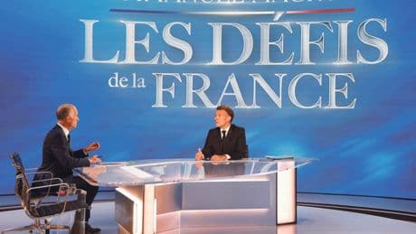 Face aux colères, Emmanuel Macron défend son bilan et esquisse des référendums