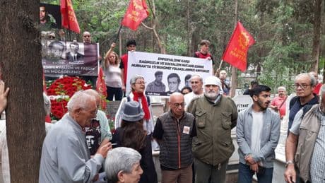 İzmir’de Nurhak anması Alpaslan Özdoğan’ın mezarı başında yapıldı