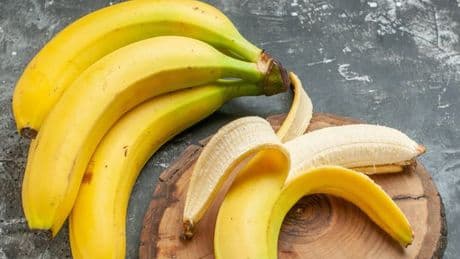 Simple kitchen item that prevents bananas from going brown and extends their lifespan
