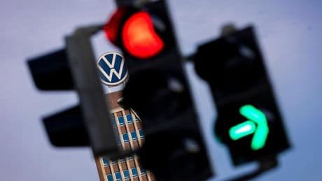 Verkehrsunfälle: Zwei Schwerverletzte nach Rotlichtverstoß in Wolfsburg