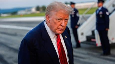 Donald Trump promet un « remplaçant exceptionnel » après le renvoi de la responsable des statistiques américaines
