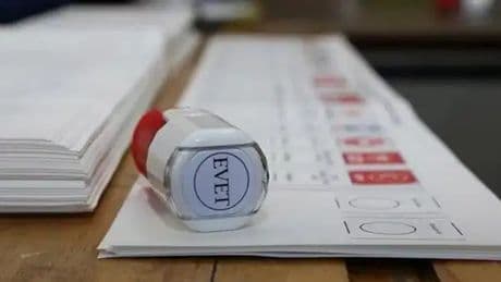 İşte 16 seçim anketinin ortalaması: CHP birinci, üç partinin oyları düşüşte!