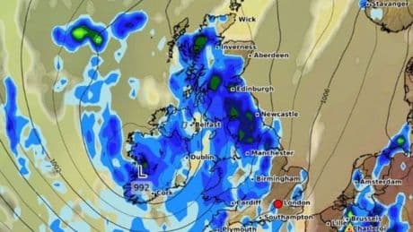 Weather maps predict exact date 600-mile wall of rain to drench UK