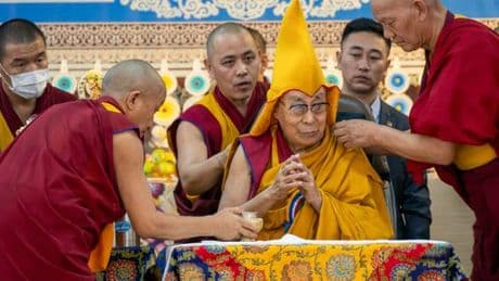 Face à la pression chinoise, le dalaï-lama précise les conditions de sa succession