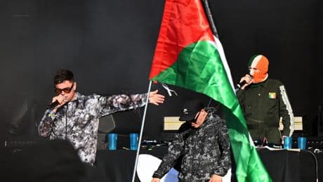 « Un festival de la honte » : le Crif demande la déprogrammation du groupe Kneecap, accusé de soutenir le Hezbollah, à Rock en Seine