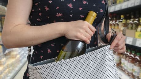 Kampf gegen Langfinger: Supermarkt zahlt Kunden Geld für Meldung von Diebstählen