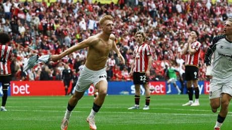 Sunderland schießt in letzter Sekunde das 313-Millionen-Euro-Tor