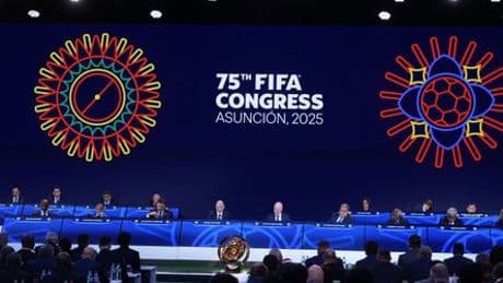 Asunción: Uefa-Delegierte protestieren gegen Gianni Infantino und verlassen Podium von FIFA-Kongress in Asunción