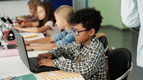 Mandatory AI Education For All U.S. Kids? 250-Plus CEOs Say Yes