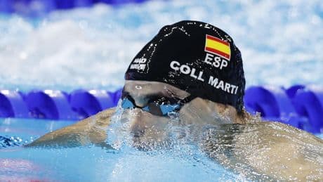 Carles Coll se la juega al negro y le sale rojo en la final de los 200 braza