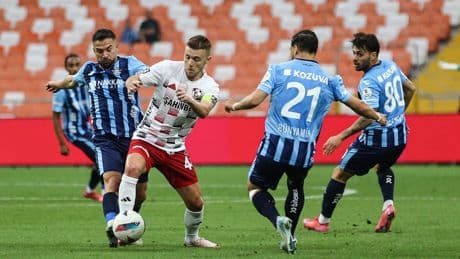 Adana'da 4 gollü maçta kazanan çıkmadı!