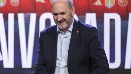 Rebote de las leyendas de la Selección con la RFEF: "Es un menosprecio que no merecemos"