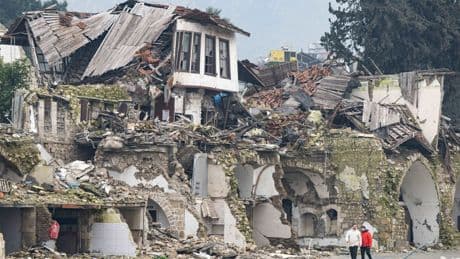 Un terremoto de magnitud 5,8 deja un muerto y al menos 69 heridos al suroeste de Turquía