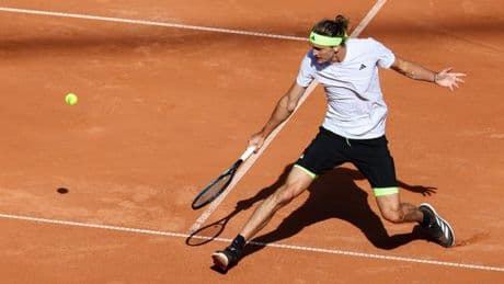 Tennis: Nächster Rückschlag: Kranker Zverev in Hamburg früh raus