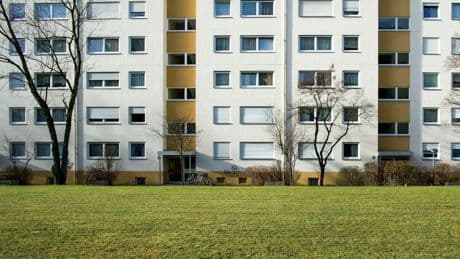 Geförderter Wohnungsbau: Söders neues Paket für Sozialwohnungen: Turbo oder Luftnummer?