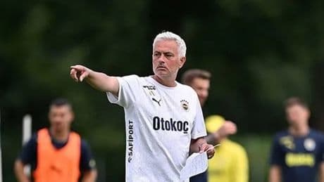 Mourinho'dan yıldız isme telefon! "F.Bahçe'ye gel"