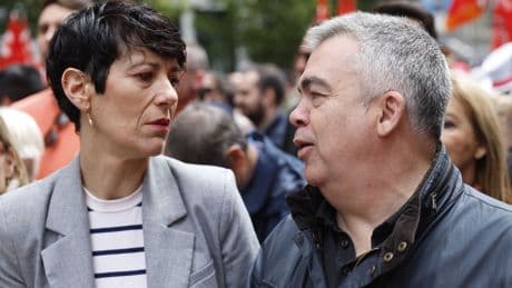 Tertulia de Dieter: Elma Saiz se desentiende de su responsabilidad en las obras de Belate