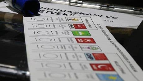 Anket sonucunu canlı yayında açıkladı: CHP birinci, fark açık!