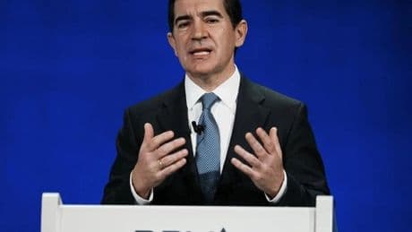 Bruselas no ve motivos para que el Gobierno bloquee la opa de BBVA y vigila que su decisión se ajuste a la ley