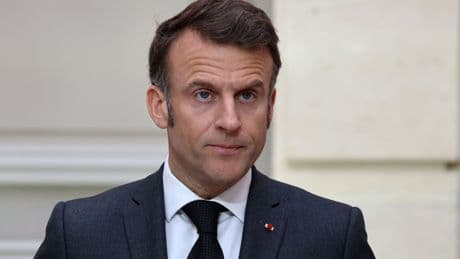 Cae el gobierno francés tras perder la moción de confianza: Macron nombrará un primer ministro &quot;en los próximos días&quot;